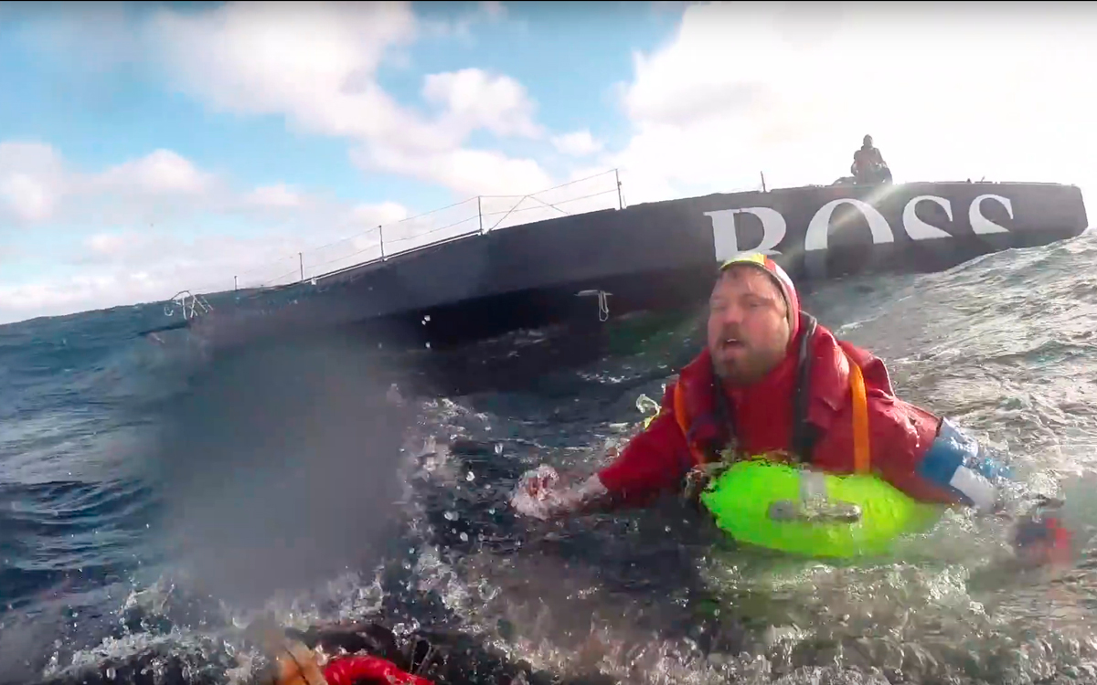 Alex-Thomson-profile-2015-mid-atlantic-rescue-hugo-boss